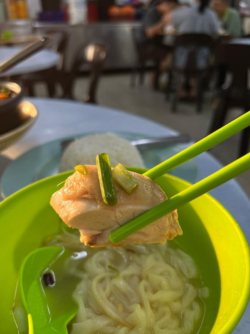 鸡饭 / 河粉鸡 Chicken Rice / Chicken Hor Fun